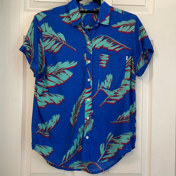 Obey button down shirt size XS. - Picture 1 of 4
